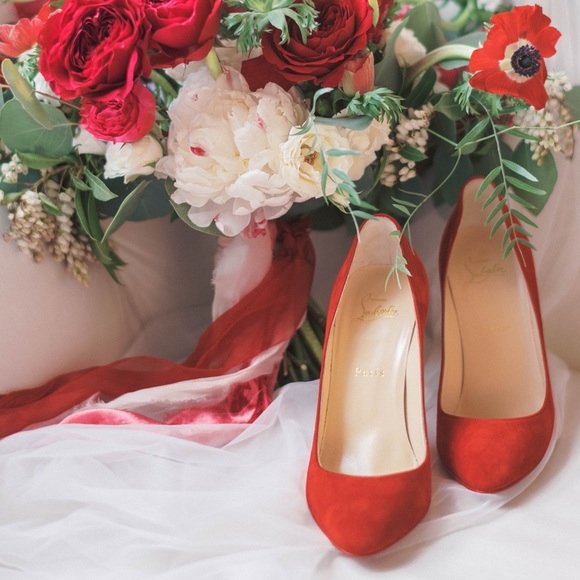 Christian Louboutin Eloise 100 in red suede. - Picture 3 of 8